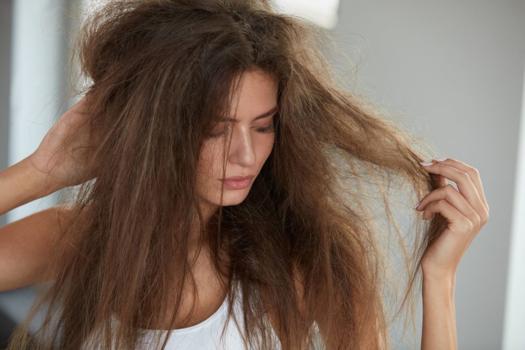 4 natural masks to enhance your dry hair