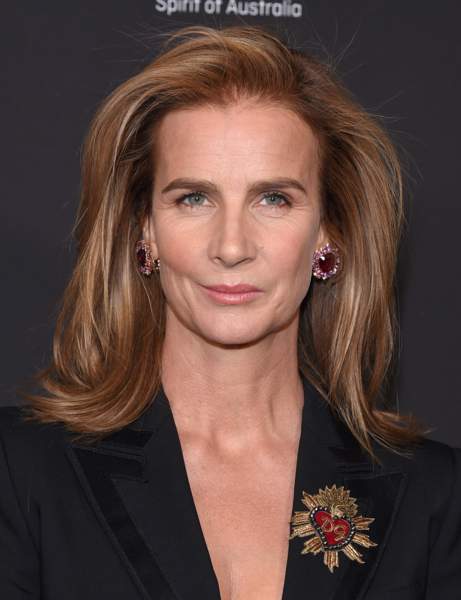 The mid-long brushed haircut by Rachel Griffiths